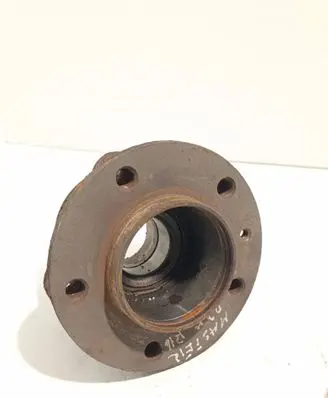 Rear wheel hub
