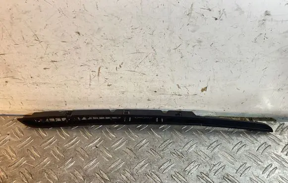 Mercedes-Benz GL X164 Bonnet wind deflector A1648310859
