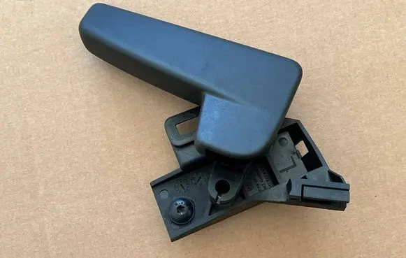 Skoda Octavia Mk4 Engine bonnet (hood) release handle 517823633B 6R1823533