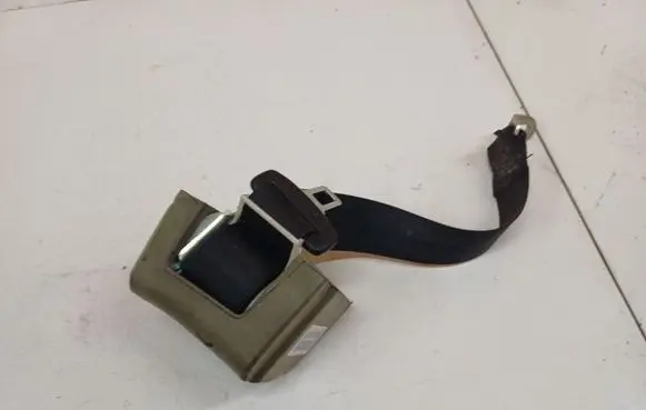 Audi A3 S3 8P Rear seatbelt 8P085780