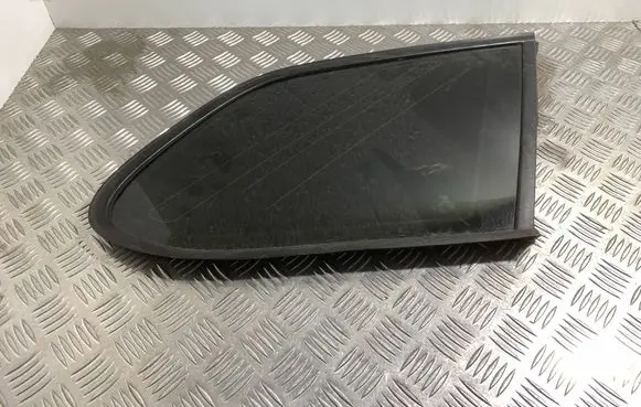 Volkswagen Golf VI Rear side window 1K9845298D