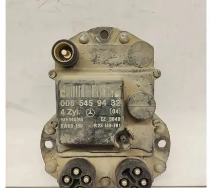 Mercedes-Benz 190 W201 Ignition amplifier control unit 0085459432