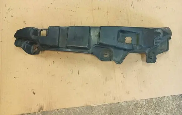 Renault Latitude (L70) Headlight/headlamp mounting bracket 622230008R