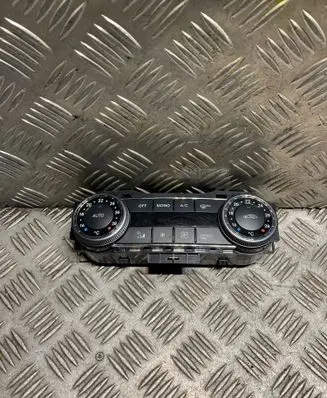 Mercedes-Benz C W204 Interior fan control switch 2048308285 A2048308285