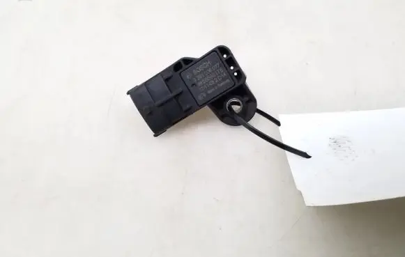 Opel Insignia A Air pressure sensor 55568175