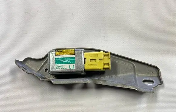 Lexus GS 300 350 430 450H Airbag deployment crash/impact sensor 8983430020 1879001781