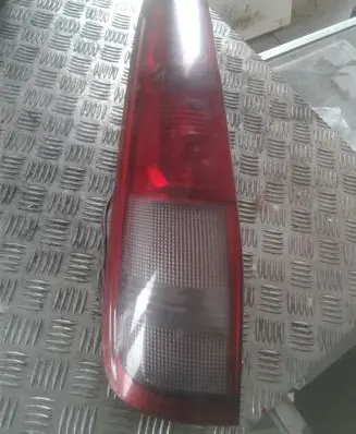 Nissan X-Trail T30 Rear/tail lights