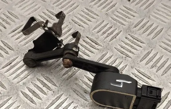 Mercedes-Benz GLC C253 Headlight/headlamp level sensor A0009053704