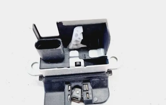 Volkswagen Golf VII Tailgate/trunk/boot lock/catch/latch 5G0827505C
