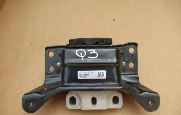 Audi Q3 F3 Engine mount bracket 5Q0199555R