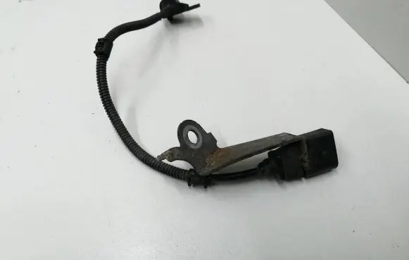 Volkswagen Transporter - Caravelle T5 Crankshaft position sensor 03L971858E 9805940