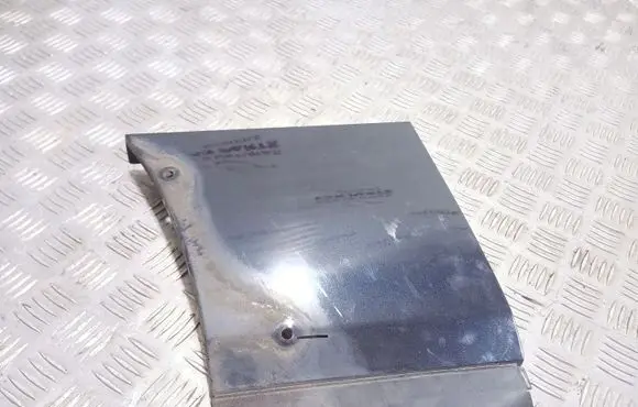 Land Rover Range Rover L322 Fender trim (molding)