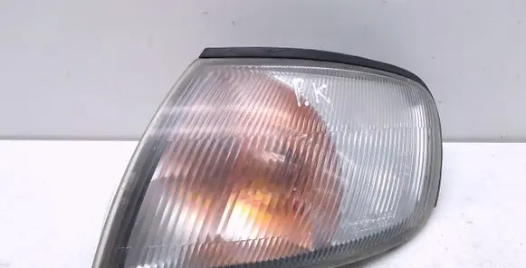 Nissan Primera Front indicator light 3369