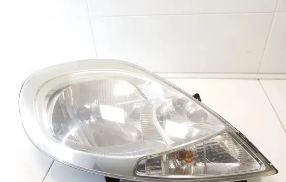 Renault Trafic II (X83) Headlight/headlamp 8200701356