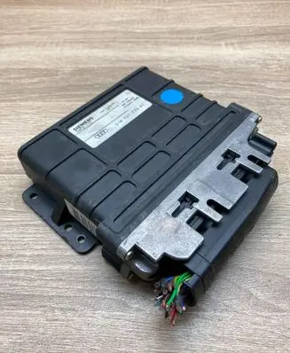 Audi A6 S6 C4 4A Gearbox control unit/module 01N927733AC 5WP2115 WITHPLUG
