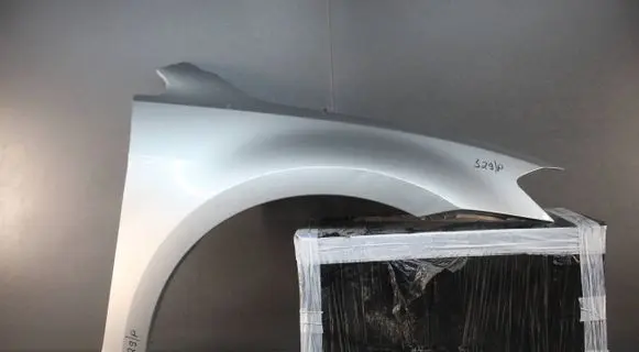 Volkswagen Golf VII Fender mounting bracket 