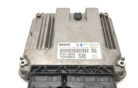 Toyota Auris 150 Engine control unit/module ECU 89661-02S80