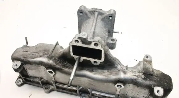 Toyota Corolla Verso E121 Intake manifold 171110R011