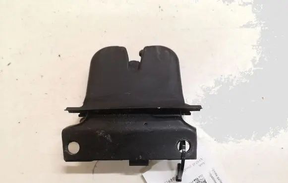 Audi A3 S3 8L Tailgate/trunk/boot lock/catch/latch 110898