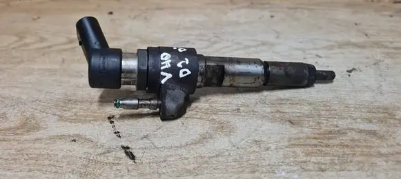 Fuel injector