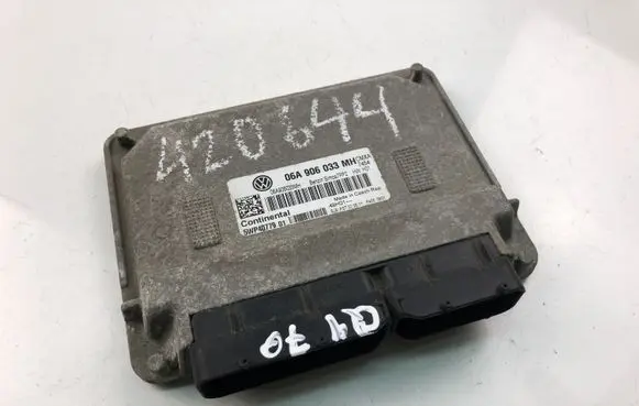 Volkswagen Golf VI Engine control unit/module 06A906033MH