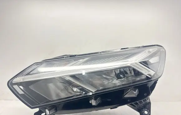 Dacia Sandero III Headlight/headlamp 260607161R 20211227 0021815107