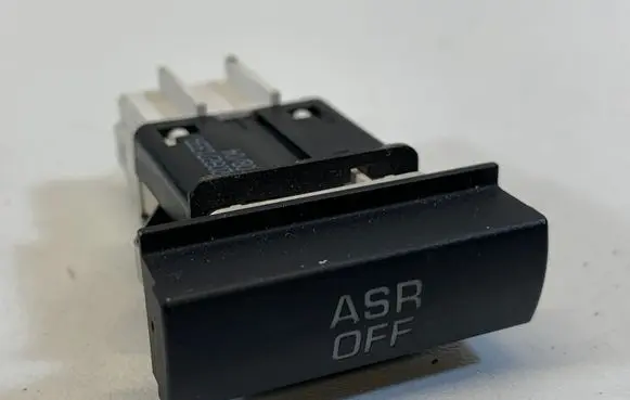 Traction control (ASR) switch