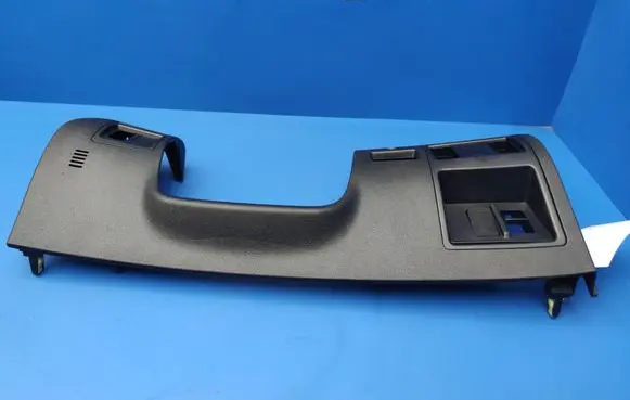 Dashboard lower bottom trim panel