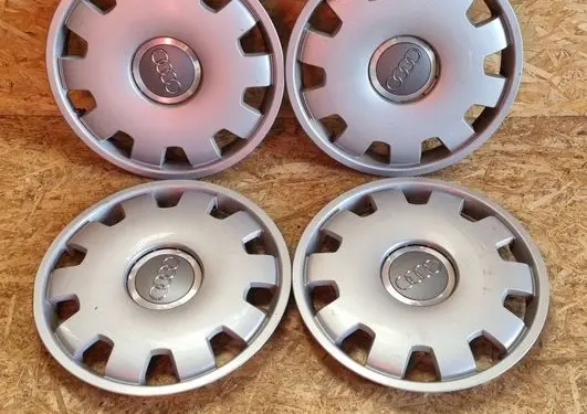 Audi A4 S4 B7 8E 8H R16 wheel hub/cap/trim 4B0601147D