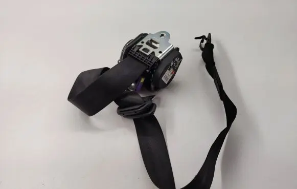 Audi A4 S4 B7 8E 8H Front seatbelt