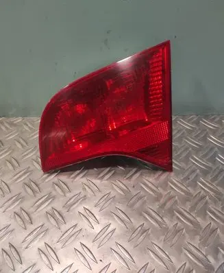 Audi A4 S4 B7 8E 8H Tailgate rear/tail lights 8E9945094 484502