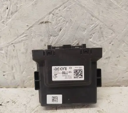 Opel Insignia B Parking PDC control unit/module 13517788