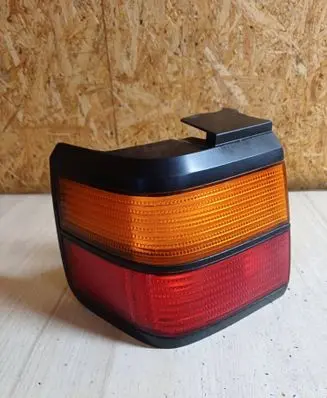 Volkswagen PASSAT B3 Rear/tail lights 357945111