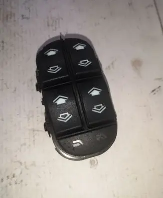Ford Focus Electric window control switch 98AB14A132DE