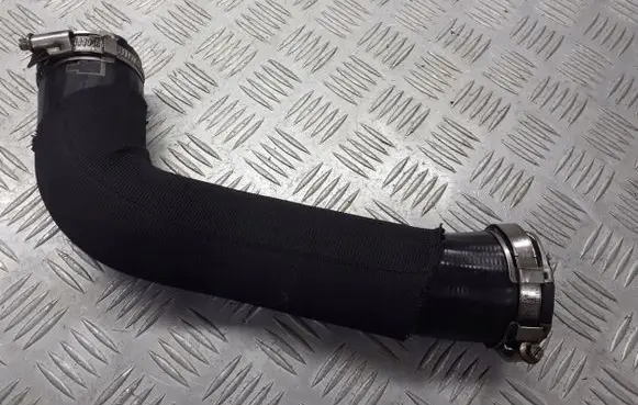 Audi A4 S4 B7 8E 8H Intercooler hose/pipe