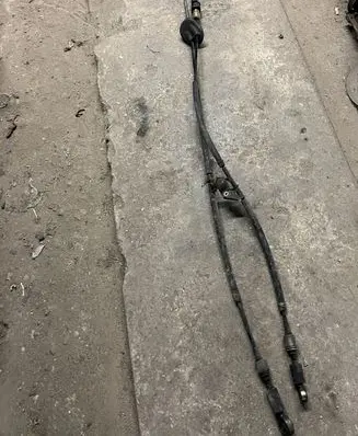Gear shift cable linkage