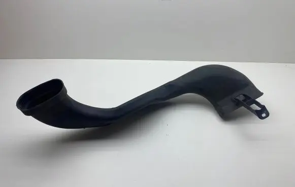 Opel Zafira C Air intake duct part 13307080 315875880