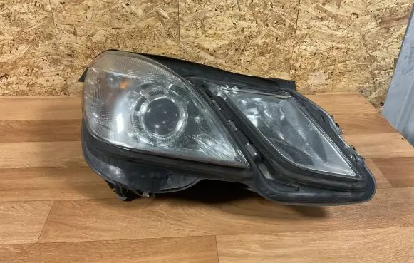 Mercedes-Benz E W212 Headlight/headlamp A2128208261 1EL01080002 0188000201451836