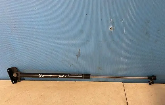 Subaru XV Tailgate/trunk strut/damper