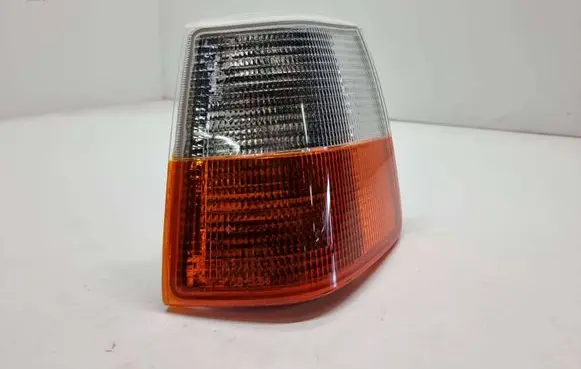 Volvo 760 Front indicator light 3518024 15894976 185254052
