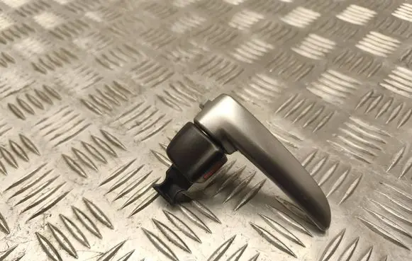 Mazda 2 Rear door interior handle 