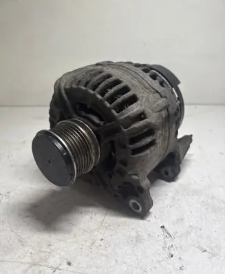 Volkswagen Touran I Generator/alternator 06F903023F