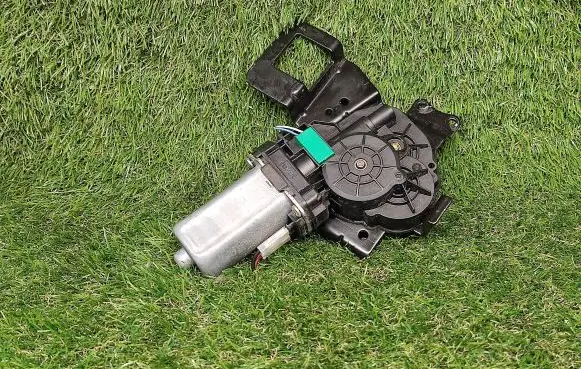 Land Rover Range Rover L322 Seat adjustment motor 320887 LEV005