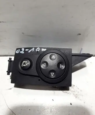 Volkswagen Touareg I Steering wheel adjustment switch 