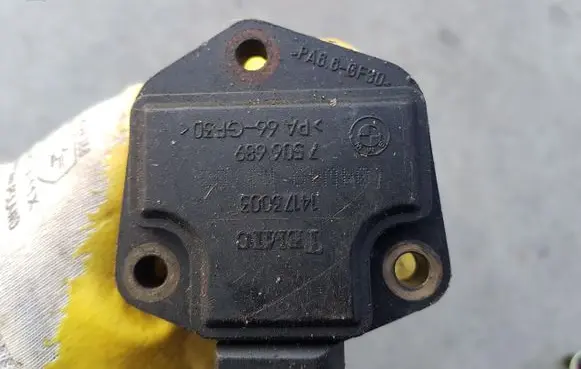 BMW 7 E65 E66 Oil level sensor 