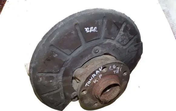Volkswagen Touran II Front wheel hub spindle knuckle