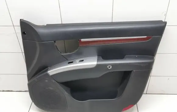 Hyundai Santa Fe Front door card panel trim 823202b000 P823802b000