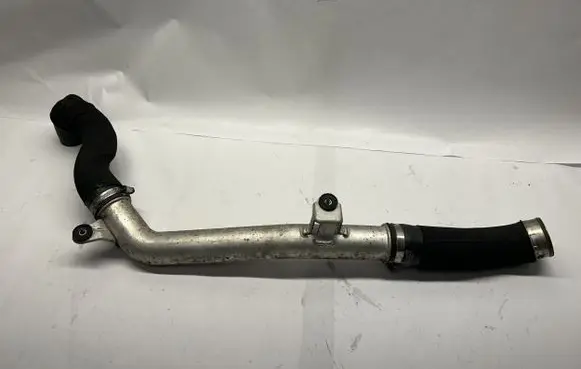 Porsche Cayenne (92A) Intercooler hose/pipe 7P0145762B 7P0145737E
