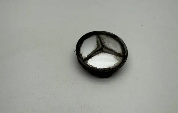 Mercedes-Benz E W211 Original wheel cap 2014010225