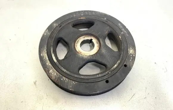Toyota Yaris Crankshaft pulley 30709e